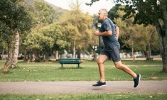 &Tau;&iota; &sigma;&upsilon;&mu;&beta;&alpha;ί&nu;&epsilon;&iota; &mu;&epsilon; &tau;&eta;&nu; &alpha;&pi;ώ&lambda;&epsilon;&iota;&alpha; &beta;ά&rho;&omicron;&upsilon;&sigmaf; ό&sigma;&omicron; &mu;&epsilon;&gamma;&alpha;&lambda;ώ&nu;&epsilon;&iota;&sigmaf;