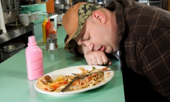 &Gamma;&iota;&alpha;&tau;ί &nu;&upsilon;&sigma;&tau;ά&zeta;&omicron;&upsilon;&mu;&epsilon; &mu;&epsilon;&tau;ά &tau;&omicron; &mu;&epsilon;&sigma;&eta;&mu;&epsilon;&rho;&iota;&alpha;&nu;ό &phi;&alpha;&gamma;&eta;&tau;ό;