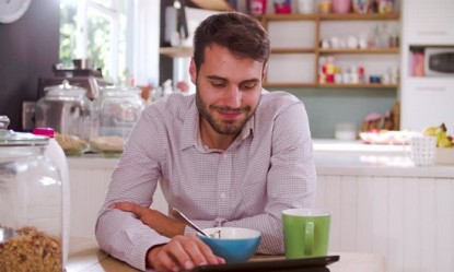 &Gamma;&iota;&alpha;&tau;ί έ&chi;&epsilon;&iota; &mu;&epsilon;&gamma;ά&lambda;&eta; &sigma;&eta;&mu;&alpha;&sigma;ί&alpha; &eta; ώ&rho;&alpha; &pi;&omicron;&upsilon; &tau;&rho;&omega;&sigmaf; &pi;&rho;&omega;&iota;&nu;ό