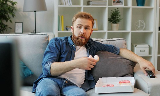 &Eta; &epsilon;&pi;ί&delta;&rho;&alpha;&sigma;&eta; &tau;&omega;&nu; &laquo;&epsilon;&iota;&delta;ή&sigma;&epsilon;&omega;&nu;&raquo; &sigma;&tau;&eta; &delta;&iota;&alpha;&tau;&rho;&omicron;&phi;ή &mu;&alpha;&sigmaf;