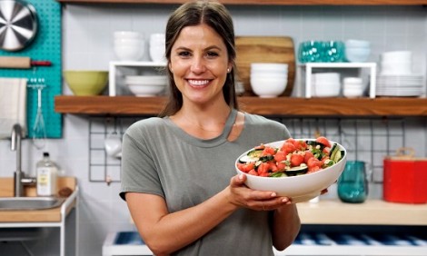 Οι καλοκαιρινές τροφές για να ξεφουσκώσεις πριν την παραλία