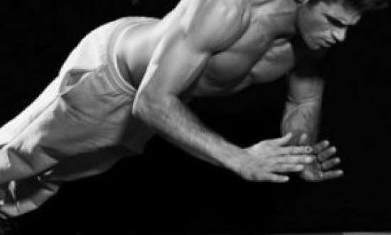 «Πέσε και πάρε» και χτίσε τέλειο στήθος!