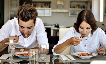 &Tau;&epsilon;&lambda;&iota;&kappa;ά &pi;&alpha;&chi;&alpha;ί&nu;&omicron;&upsilon;&nu; ή ό&chi;&iota; &tau;&alpha; &mu;&alpha;&kappa;&alpha;&rho;ό&nu;&iota;&alpha;;