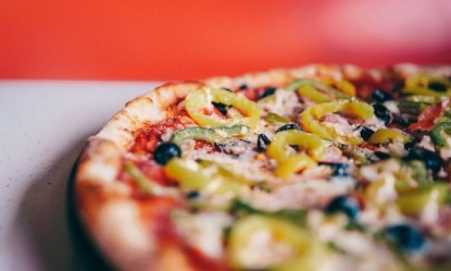 &Omicron;&iota; 10 &pi;&iota;&omicron; &epsilon;&theta;&iota;&sigma;&tau;&iota;&kappa;έ&sigmaf; &tau;&rho;&omicron;&phi;έ&sigmaf; &kappa;&alpha;&iota; &omicron;&iota; 10 &lambda;&iota;&gamma;ό&tau;&epsilon;&rho;&omicron; &epsilon;&theta;&iota;&sigma;&tau;&iota;&kappa;έ&sigmaf;