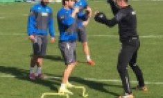 Ό&tau;&alpha;&nu; &eta; &pi;&upsilon;&gamma;&mu;&alpha;&chi;ί&alpha; &nu;ί&kappa;&eta;&sigma;&epsilon; &tau;&omicron; &pi;&omicron;&delta;ό&sigma;&phi;&alpha;&iota;&rho;&omicron;! (photos)