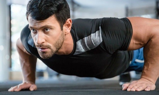Ό&sigma;&alpha; &lambda;&iota;&gamma;ό&tau;&epsilon;&rho;&alpha; push ups &tau;ό&sigma;&omicron; &mu;&epsilon;&gamma;&alpha;&lambda;ύ&tau;&epsilon;&rho;&omicron;&sigmaf; &epsilon;ί&nu;&alpha;&iota; &omicron; &kappa;&alpha;&rho;&delta;&iota;&alpha;&gamma;&gamma;&epsilon;&iota;&alpha;&kappa;ό&sigmaf; &kappa;ί&nu;&delta;&upsilon;&nu;&omicron;&sigmaf;