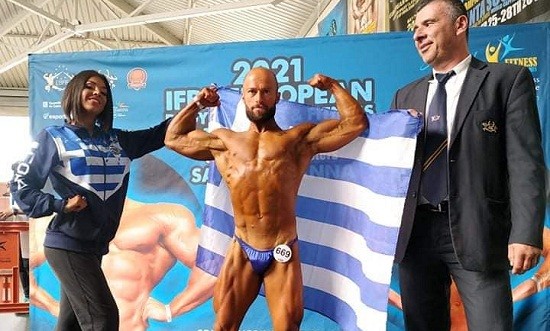 &Mu;&epsilon; &sigma;&eta;&mu;&alpha;&nu;&tau;&iota;&kappa;έ&sigmaf; &epsilon;&pi;&iota;&tau;&upsilon;&chi;ί&epsilon;&sigmaf; &epsilon;&pi;έ&sigma;&tau;&rho;&epsilon;&psi;&epsilon; &eta; &epsilon;&lambda;&lambda;&eta;&nu;&iota;&kappa;ή &alpha;&pi;&omicron;&sigma;&tau;&omicron;&lambda;ή &alpha;&pi;ό &tau;&omicron; IFBB European Championships 2021