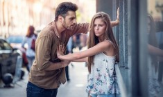Ό&sigma;&alpha; &kappa;ά&nu;&epsilon;&iota;&sigmaf; &kappa;&alpha;&iota; &tau;&eta; &delta;&iota;ώ&chi;&nu;&omicron;&upsilon;&nu; &mu;&alpha;&kappa;&rho;&iota;ά &sigma;&omicron;&upsilon;