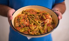 &Gamma;&iota;&alpha;&tau;ί &pi;&rho;έ&pi;&epsilon;&iota; &nu;&alpha; &tau;&rho;ώ&mu;&epsilon; &mu;&pi;ά&mu;&iota;&epsilon;&sigmaf; &tau;&omicron; &kappa;&alpha;&lambda;&omicron;&kappa;&alpha;ί&rho;&iota;