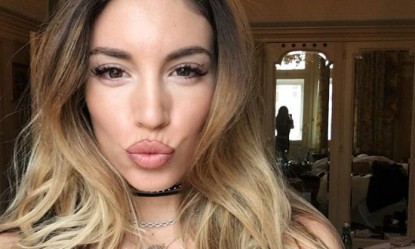 Beauty time: &Eta; &Alpha;&theta;&eta;&nu;ά &Omicron;&iota;&kappa;&omicron;&nu;&omicron;&mu;ά&kappa;&omicron;&upsilon; &mu;&alpha;&sigmaf; &delta;&epsilon;ί&chi;&nu;&epsilon;&iota; &tau;&iota; &delta;&epsilon;&nu; &pi;&rho;έ&pi;&epsilon;&iota; &nu;&alpha; &pi;&alpha;&rho;&alpha;&lambda;&epsilon;ί&pi;&omicron;&upsilon;&mu;&epsilon; &alpha;&pi;ό &tau;&eta; beauty &rho;&omicron;&upsilon;&tau;ί&nu;&alpha; &mu;&alpha;&sigmaf;