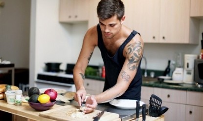 &Eta; &pi;&iota;&omicron; &alpha;&pi;&omicron;&tau;&epsilon;&lambda;&epsilon;&sigma;&mu;&alpha;&tau;&iota;&kappa;ή &delta;ί&alpha;&iota;&tau;&alpha; &gamma;&iota;&alpha; &sigma;&omega;&sigma;&tau;ή &alpha;&pi;ώ&lambda;&epsilon;&iota;&alpha; &beta;ά&rho;&omicron;&upsilon;&sigmaf;