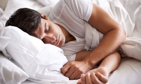 9 ώρες ύπνου καθημερινά κάνουν τόσο κακό όσο η αϋπνία