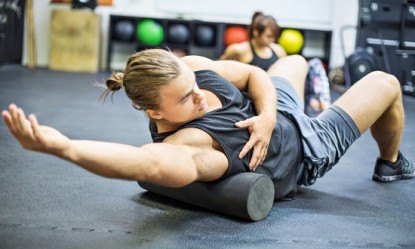 &Tau;&iota; &epsilon;ί&nu;&alpha;&iota; &tau;&omicron; foam rolling &kappa;&alpha;&iota; &gamma;&iota;&alpha;&tau;ί &alpha;&xi;ί&zeta;&epsilon;&iota; &nu;&alpha; &tau;&omicron; &beta;ά&lambda;&epsilon;&iota;&sigmaf; &sigma;&tau;&eta;&nu; &pi;&rho;&omicron;&pi;ό&nu;&eta;&sigma;&eta; &sigma;&omicron;&upsilon;