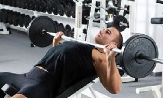 Τα 8 σετ αυξάνουν τη δύναμη σε σχέση με το ένα σετ