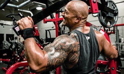 &Eta; &tau;&rho;&omicron;&mu;&epsilon;&rho;ή &pi;&rho;&omicron;&pi;ό&nu;&eta;&sigma;&eta; &tau;&omicron;&upsilon; &laquo;The Rock&raquo; - &Theta;&alpha; &sigma;έ&beta;&epsilon;&sigma;&tau;&epsilon;!