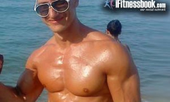 &Eta; &kappa;&alpha;&lambda;&omicron;&kappa;&alpha;&iota;&rho;&iota;&nu;ή &delta;&iota;&alpha;&tau;&rho;&omicron;&phi;ή &kappa;&alpha;&iota; &pi;&rho;&omicron;&pi;ό&nu;&eta;&sigma;&eta; &tau;&omicron;&upsilon; Mr Universe 2013, &Pi;&alpha;&nu;&alpha;&gamma;&iota;ώ&tau;&eta; &Iota;&omega;ά&nu;&nu;&omicron;&upsilon;