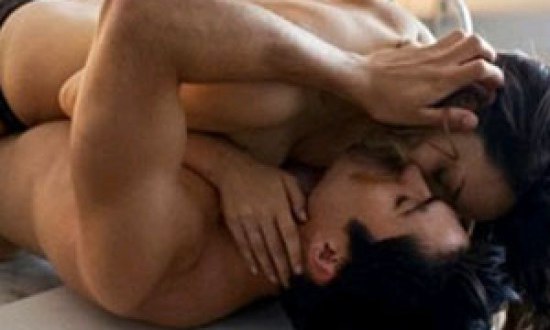 Προφυλακτικό με δόνηση απογειώνει την απόλαυση στο σεξ (βίντεο)