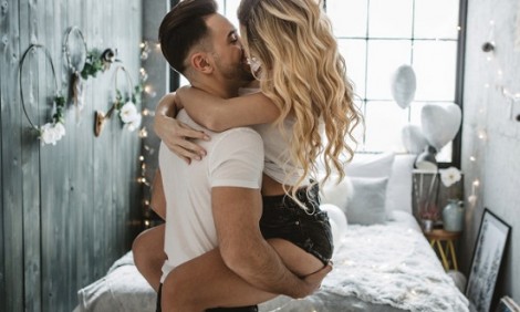 &Pi;ώ&sigmaf; &theta;&alpha; &tau;&omicron;&nu;ώ&sigma;&epsilon;&iota;&sigmaf; &tau;&omicron; &sigma;&epsilon;&xi; &sigma;&epsilon; &mu;ί&alpha; &mu;&alpha;&kappa;&rho;&omicron;&chi;&rho;ό&nu;&iota;&alpha; &sigma;&chi;έ&sigma;&eta;