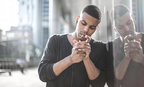 &Tau;&iota; &pi;&rho;&omicron;&kappa;&alpha;&lambda;&epsilon;ί &sigma;&tau;&omicron; &sigma;ώ&mu;&alpha; &sigma;&omicron;&upsilon; έ&nu;&alpha; &tau;&sigma;&iota;&gamma;ά&rho;&omicron; &kappa;ά&theta;&epsilon; &mu;έ&rho;&alpha;