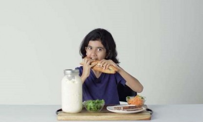 &Eta; &epsilon;&xi;έ&lambda;&iota;&xi;&eta; &tau;&omega;&nu; &sigma;ά&nu;&tau;&omicron;&upsilon;&iota;&tau;&sigmaf; &alpha;&pi;ό &tau;&omicron; 1900 &mu;έ&chi;&rho;&iota; &tau;&omicron; 2000 (video)