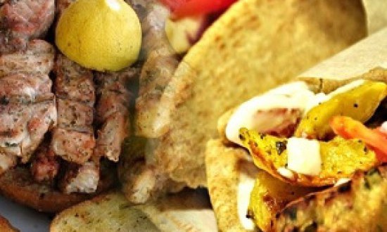 Πόσες θερμίδες έχουν τελικά το σουβλάκι, το παστίτσιο, ο μουσακάς και η χωριάτικη;