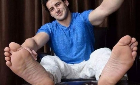 &Pi;&omicron;&iota;&omicron; &mu;έ&rho;&omicron;&sigmaf; &tau;&omicron;&upsilon; &sigma;ώ&mu;&alpha;&tau;&omicron;&sigmaf;... &pi;&rho;&omicron;&delta;ί&delta;&epsilon;&iota; &pi;&omega;&sigmaf; &kappa;ά&pi;&omicron;&iota;&omicron;&sigmaf; έ&chi;&epsilon;&iota; &mu;&epsilon;&gamma;ά&lambda;&omicron; &pi;έ&omicron;&sigmaf;;