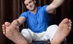 &Pi;&omicron;&iota;&omicron; &mu;έ&rho;&omicron;&sigmaf; &tau;&omicron;&upsilon; &sigma;ώ&mu;&alpha;&tau;&omicron;&sigmaf;... &pi;&rho;&omicron;&delta;ί&delta;&epsilon;&iota; &pi;&omega;&sigmaf; &kappa;ά&pi;&omicron;&iota;&omicron;&sigmaf; έ&chi;&epsilon;&iota; &mu;&epsilon;&gamma;ά&lambda;&omicron; &pi;έ&omicron;&sigmaf;;