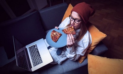 &Tau;&iota; &theta;&alpha; &sigma;&upsilon;&mu;&beta;&epsilon;ί &sigma;&tau;&omicron; &sigma;ώ&mu;&alpha; &sigma;&alpha;&sigmaf; &alpha;&nu; &sigma;&tau;&alpha;&mu;&alpha;&tau;ή&sigma;&epsilon;&tau;&epsilon; &nu;&alpha; &tau;&rho;ώ&tau;&epsilon; &mu;&epsilon;&tau;ά &tau;&iota;&sigmaf; 8 &tau;&omicron; &beta;&rho;ά&delta;&upsilon;;