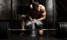 &Omicron; &tau;ύ&pi;&omicron;&sigmaf; &epsilon;ί&nu;&alpha;&iota; έ&nu;&alpha;&hellip; &theta;&eta;&rho;ί&omicron; &tau;&omicron;&upsilon; fitness (video)