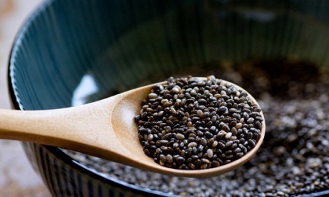 4 θαυματουργοί σπόροι που πρέπει να εντάξετε στη διατροφή σας