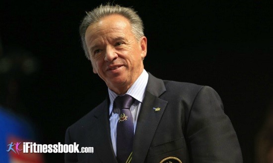 Rafael Santonja: &laquo;&Eta; &Epsilon;&lambda;&lambda;ά&delta;&alpha; &delta;&iota;&alpha;&theta;έ&tau;&epsilon;&iota; ό&lambda;&alpha; &tau;&alpha; &epsilon;&phi;ό&delta;&iota;&alpha; &gamma;&iota;&alpha; &mu;&epsilon;&gamma;ά&lambda;&epsilon;&sigmaf; &delta;&iota;&omicron;&rho;&gamma;&alpha;&nu;ώ&sigma;&epsilon;&iota;&sigmaf;&raquo;