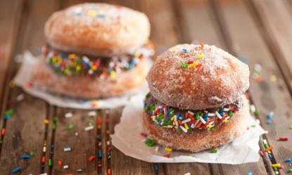 &Pi;ό&sigma;&eta; &zeta;ά&chi;&alpha;&rho;&eta; &upsilon;&pi;ά&rho;&chi;&epsilon;&iota; &sigma;&tau;&iota;&sigmaf; &tau;&rho;&omicron;&phi;έ&sigmaf; &kappa;&alpha;&iota; &sigma;&tau;&alpha; &pi;&omicron;&tau;ά &pi;&omicron;&upsilon; &kappa;&alpha;&tau;&alpha;&nu;&alpha;&lambda;ώ&nu;&omicron;&upsilon;&mu;&epsilon;;