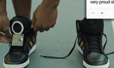 &Pi;&alpha;&pi;&omicron;ύ&tau;&sigma;&iota;&alpha; &alpha;&theta;&lambda;&eta;&tau;&iota;&kappa;ά &pi;&omicron;&upsilon;... &laquo;&mu;&iota;&lambda;ά&nu;&epsilon;&raquo; &alpha;&pi;ό &tau;&eta;&nu; Google