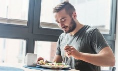 &Pi;&omicron;&iota;&alpha; &tau;&rho;&omicron;&phi;ή &alpha;&nu; &tau;&eta; &phi;&alpha;&sigmaf; &gamma;&iota;&alpha; &pi;&rho;&omega;&iota;&nu;ό &sigma;&omicron;&upsilon; &kappa;ό&beta;&epsilon;&iota; &tau;&iota;&sigmaf; &lambda;&iota;&gamma;&omicron;ύ&rho;&epsilon;&sigmaf; &tau;&eta;&sigmaf; &eta;&mu;έ&rho;&alpha;&sigmaf;;