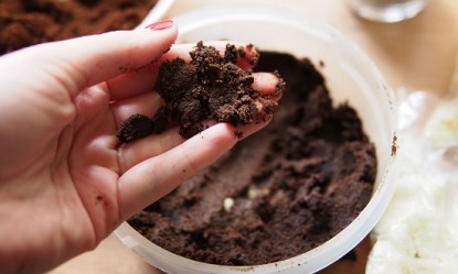 Έ&nu;&alpha; &tau;έ&lambda;&epsilon;&iota;&omicron; Scrub &kappa;&alpha;&tau;ά &tau;&eta;&sigmaf; &kappa;&upsilon;&tau;&tau;&alpha;&rho;ί&tau;&iota;&delta;&alpha;&sigmaf;