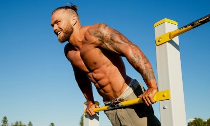 &Omicron; &kappa;&omicron;&mu;ά&nu;&tau;&omicron; &pi;&omicron;&upsilon; &delta;&eta;&mu;&iota;&omicron;ύ&rho;&gamma;&eta;&sigma;&epsilon; &tau;&eta;&nu; &pi;&rho;&omicron;&pi;ό&nu;&eta;&sigma;&eta; &laquo;&Eta; &Pi;&rho;&omicron;&sigma;έ&gamma;&gamma;&iota;&sigma;&eta; &tau;&omicron;&upsilon; &Pi;&omicron;&lambda;&epsilon;&mu;&iota;&sigma;&tau;ή&raquo;