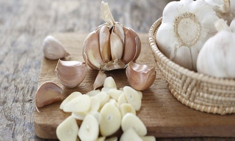 Πως το σκόρδο εξοντώνει όλες τις ασθένειες και σώζει ζωές