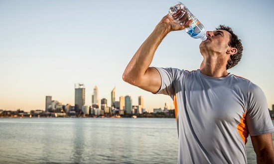 &Mu;ή&pi;&omega;&sigmaf; &delta;&epsilon;&nu; &pi;&rho;έ&pi;&epsilon;&iota; &nu;&alpha; &xi;&alpha;&nu;&alpha;&gamma;&epsilon;&mu;ί&zeta;&omicron;&upsilon;&mu;&epsilon; &tau;&omicron; &pi;&lambda;&alpha;&sigma;&tau;&iota;&kappa;ό &mu;&pi;&omicron;&upsilon;&kappa;ά&lambda;&iota; &tau;&omicron;&upsilon; &nu;&epsilon;&rho;&omicron;ύ;