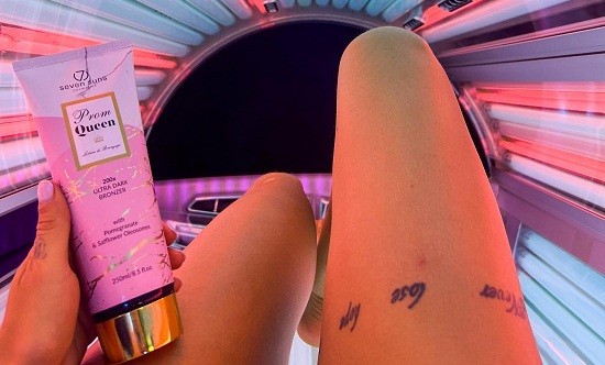 Prom Queen: Έ&nu;&alpha; &phi;&upsilon;&sigma;&iota;&kappa;ό &mu;&alpha;ύ&rho;&iota;&sigma;&mu;&alpha; &pi;&omicron;&upsilon; &delta;&iota;&alpha;&rho;&kappa;&epsilon;ί!