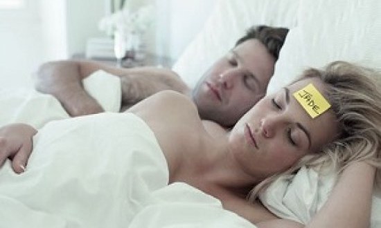 &Sigma;&epsilon; &pi;&omicron;&iota;&alpha; &pi;&epsilon;&rho;&iota;&omicron;&chi;ή &tau;&eta;&sigmaf; &Epsilon;&lambda;&lambda;ά&delta;&alpha;&sigmaf; &gamma;ί&nu;&omicron;&nu;&tau;&alpha;&iota; &tau;&alpha; &pi;&epsilon;&rho;&iota;&sigma;&sigma;ό&tau;&epsilon;&rho;&alpha; one night stands; (&Chi;ά&rho;&tau;&eta;&sigmaf;)