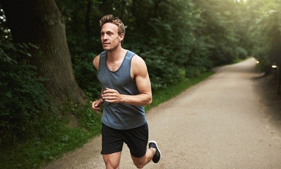 &Tau;&iota; &epsilon;ί&nu;&alpha;&iota; &eta; &omicron;&pi;&iota;&sigma;&theta;&omicron;&delta;&rho;&omicron;&mu;ί&alpha; &pi;&omicron;&upsilon; &lambda;έ&epsilon;&iota; &nu;&alpha; &tau;&rho;έ&chi;&epsilon;&iota;&sigmaf; &alpha;&nu;ά&pi;&omicron;&delta;&alpha;