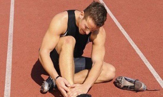 &Delta;&iota;ά&sigma;&tau;&rho;&epsilon;&mu;&mu;&alpha;: &Sigma;&upsilon;&mu;&pi;&tau;ώ&mu;&alpha;&tau;&alpha; &kappa;&alpha;&iota; &alpha;&pi;&omicron;&kappa;&alpha;&tau;ά&sigma;&tau;&alpha;&sigma;&eta;