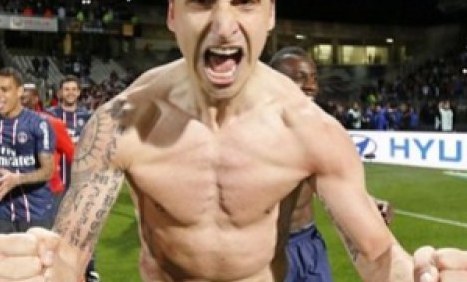 Zlatan: &Kappa;ά&nu;&omega; &tau;&alpha; &pi;&iota;&omicron; &pi;&omicron;&lambda;&lambda;ά push ups &kappa;&alpha;&iota; &gamma;&omicron;&upsilon;&sigma;&tau;ά&rho;&omega; MMA!