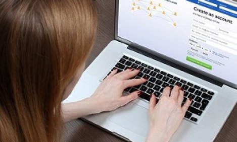 &Mu;ή&pi;&omega;&sigmaf; &tau;&omicron; facebook &phi;&tau;&alpha;ί&epsilon;&iota; &pi;&omicron;&upsilon; &delta;&epsilon;&nu; &mu;&pi;&omicron;&rho;&epsilon;ί&sigmaf; &nu;&alpha; &alpha;&delta;&upsilon;&nu;&alpha;&tau;ί&sigma;&epsilon;&iota;&sigmaf;;