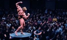 &Pi;&omicron;&iota;&omicron;&upsilon;&sigmaf; &alpha;&phi;&omicron;&rho;ά &tau;&epsilon;&lambda;&iota;&kappa;ά &tau;&omicron; bodybuilding;
