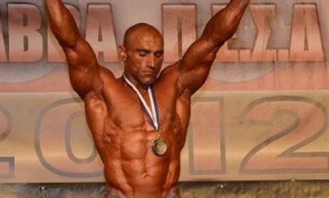 &Gamma;&iota;ώ&rho;&gamma;&omicron;&sigmaf; &Kappa;&omicron;&upsilon;&tau;&alpha;&lambda;&iota;ά&rho;&eta;&sigmaf;: &laquo;&Epsilon;ί&nu;&alpha;&iota; &pi;&rho;&alpha;&gamma;&mu;&alpha;&tau;&iota;&kappa;ά &omicron;&delta;&upsilon;&nu;&eta;&rho;ό &alpha;&upsilon;&tau;ό &pi;&omicron;&upsilon; &sigma;&upsilon;&mu;&beta;&alpha;ί&nu;&epsilon;&iota;&raquo;