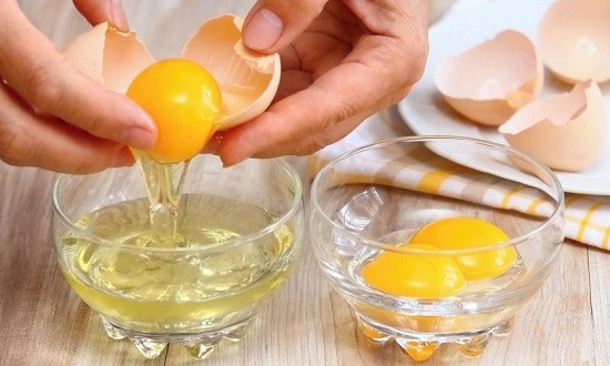 &Eta; &pi;&rho;&omega;&tau;&epsilon;ΐ&nu;&eta; &sigma;&tau;&alpha; &alpha;&upsilon;&gamma;ά &kappa;&alpha;&iota; &tau;&omicron; &delta;ί&lambda;&eta;&mu;&mu;&alpha; &kappa;&rho;ό&kappa;&omicron;&sigmaf; ή &alpha;&sigma;&pi;&rho;ά&delta;&iota;;