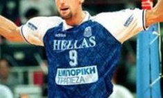 &Sigma;&omicron;&kappa; &sigma;&tau;&omicron; &epsilon;&lambda;&lambda;&eta;&nu;&iota;&kappa;ό &beta;ό&lambda;&epsilon;ϊ &alpha;&pi;ό &tau;&omicron;&nu; &alpha;&iota;&phi;&nu;ί&delta;&iota;&omicron; &theta;ά&nu;&alpha;&tau;&omicron; &tau;&omicron;&upsilon; &Nu;ί&kappa;&omicron;&upsilon; &Sigma;&alpha;&mu;&alpha;&rho;ά