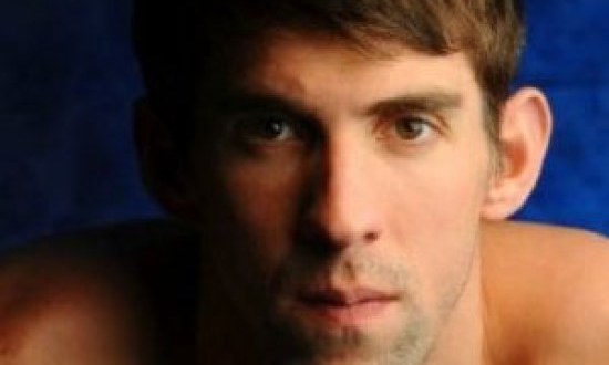 &Omicron; &Omicron;&lambda;&upsilon;&mu;&pi;&iota;&omicron;&nu;&iota;&kappa;ή&sigmaf; Michael Phelps &tau;&alpha; έ&chi;&epsilon;&iota; &mu;&epsilon;... &tau;&rho;&alpha;&nu;&sigma;έ&xi;&omicron;&upsilon;&alpha;&lambda;! [PHOTO]