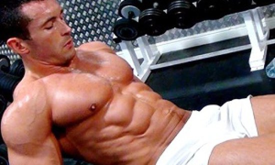 H πιο απλή και… καυστική άσκηση κοιλιακών!